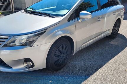 Toyota Avensis 216.000 km 6.300 € München 80805
