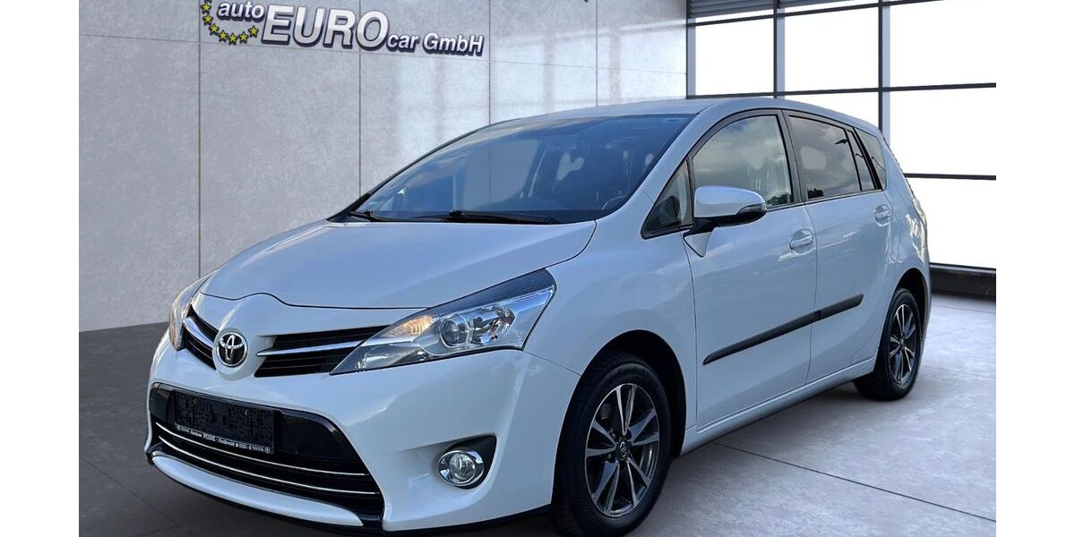 Toyota Verso 189.000 km 7.950 &euro; Rostock 18106