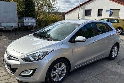 Hyundai i30 187.000 km 3.950 € Emskirchen 91448