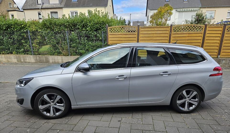 Peugeot 308 105.000 km 7.950 € Mendig 56743