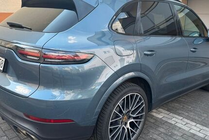 Porsche Cayenne 93.876 km 44.150 &euro; Frankfurt 60431