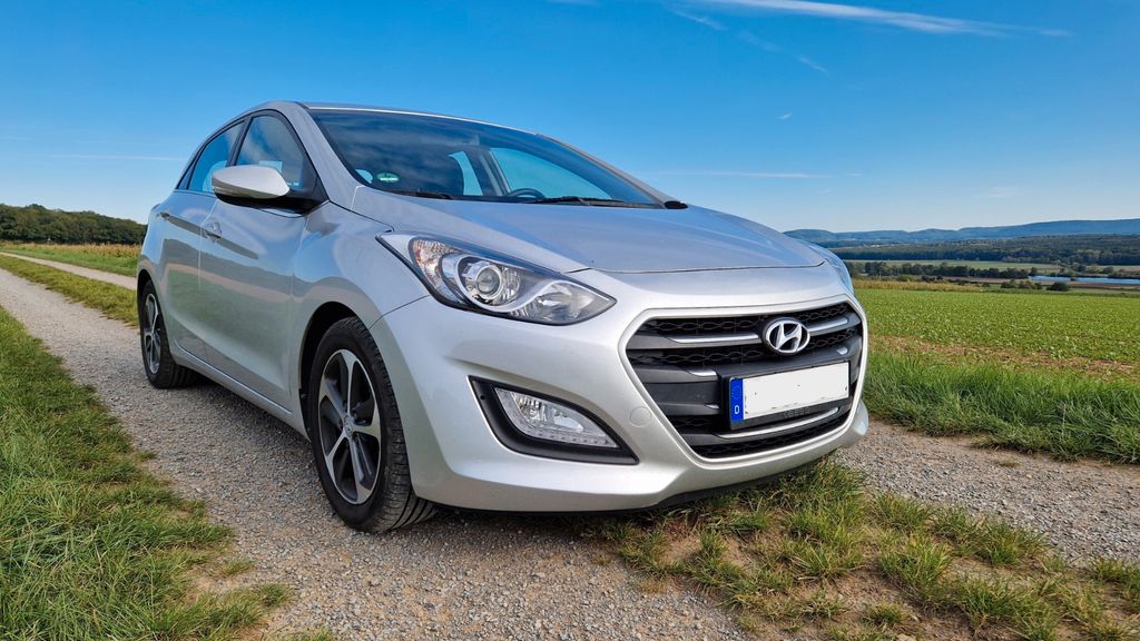 Hyundai i30 98.200 km 8.900 &euro; Gädheim 97503