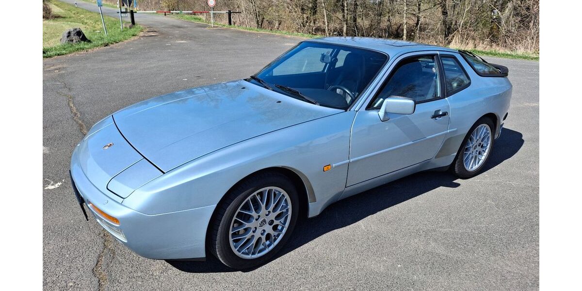 Porsche 944 173.551 km 28.900 &euro; Neuenstein 36286