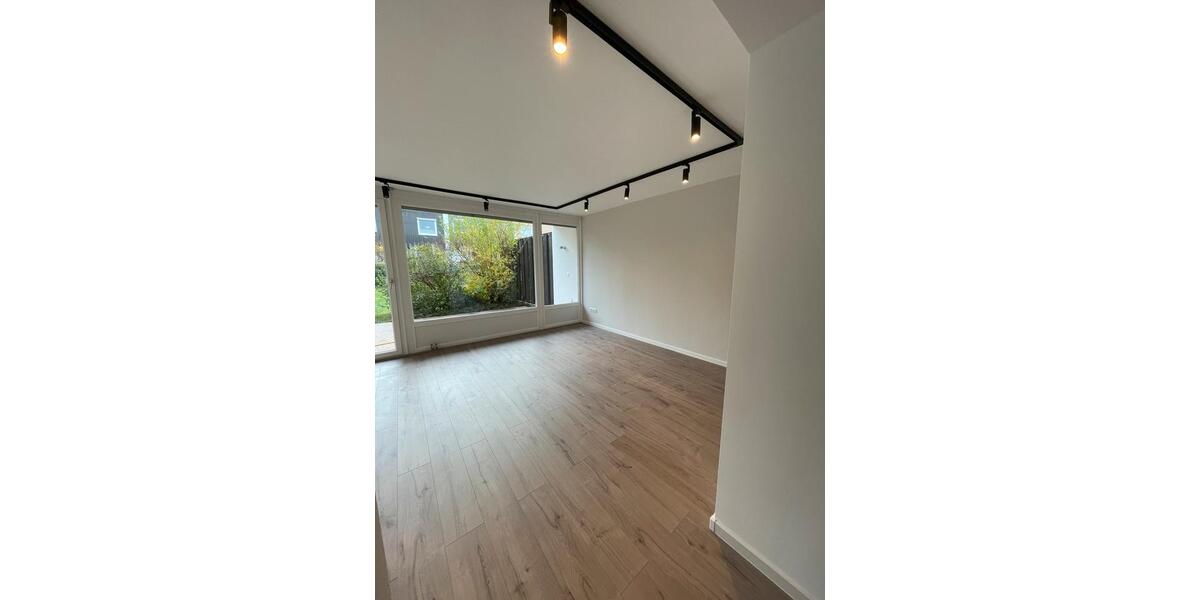 Reihenhaus Coburg - 4 Zimmer, 120 m&sup2;, 1.365&euro; | Angebot:26035913