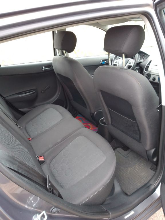 Hyundai i20 54.000 km 3.500 € Auerbach 08209