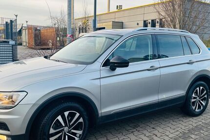 VW Tiguan 106.400 km 23.900 &euro; Achim 28832