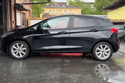 Ford Fiesta 85.000 km 12.500 &euro; Frankfurt 60314