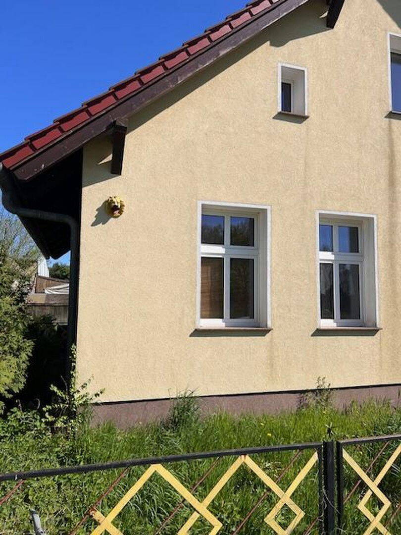 Grosses EFH, 4 Zi., 120 qm, 795 qm Grund, 1.550 € NKM 4 zimmer