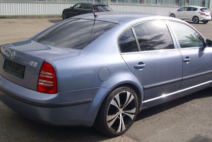 Skoda Superb 254.853 km 3.500 &euro; Offenburg/Zunsweier 77656