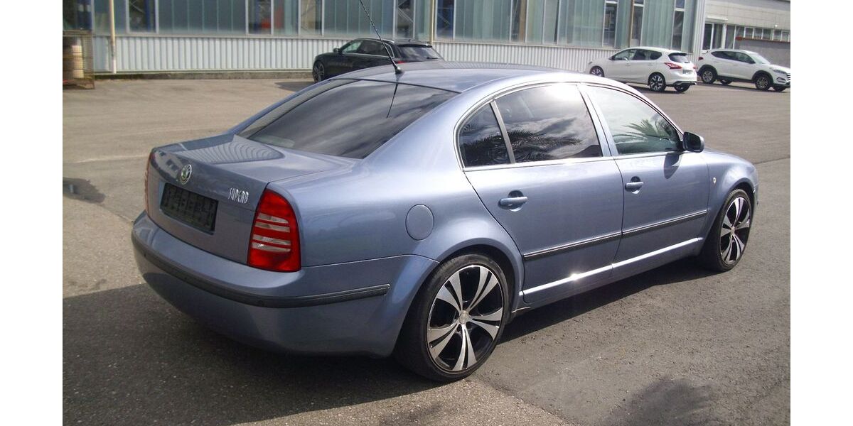 Skoda Superb 254.853 km 3.500 &euro; Offenburg/Zunsweier 77656