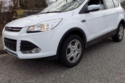 Ford Kuga 139.305 km 7.700 &euro; Hohenwestedt 24594