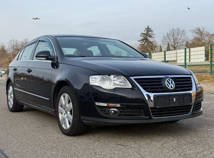 VW Passat 180.000 km 2.800 € Brühl 68782