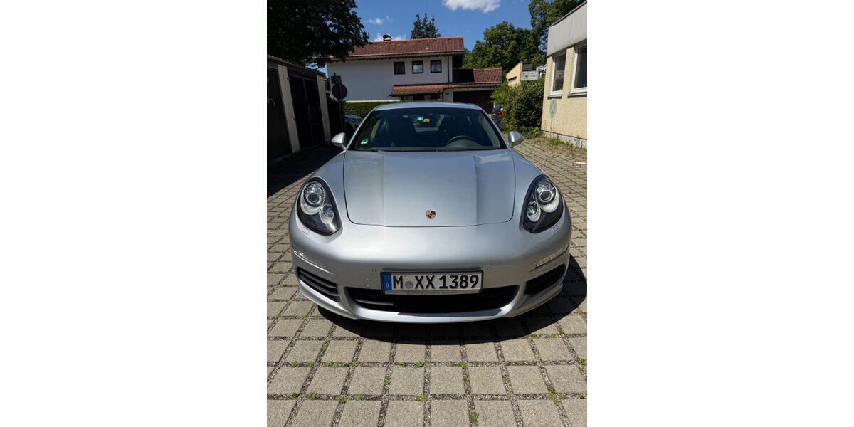 Porsche Panamera 149.999 km 24.900 &euro; münchen 81379