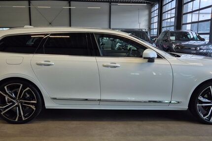 Volvo V90 4.800 km 49.890 &euro; Geesthacht bei Hamburg 21502