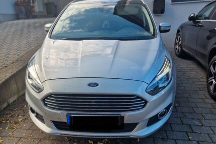 Ford S-Max 69.450 km 22.999 € Bretten 75015