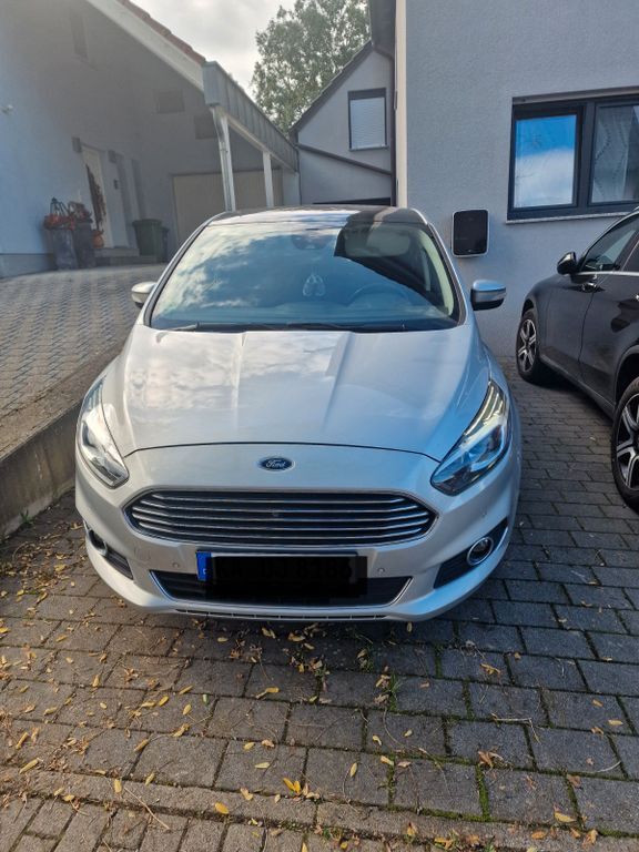 Ford S-Max 69.450 km 22.999 € Bretten 75015