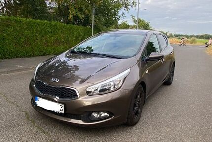 Kia ceed / Ceed 119.000 km 7.000 &euro; Köln 50859
