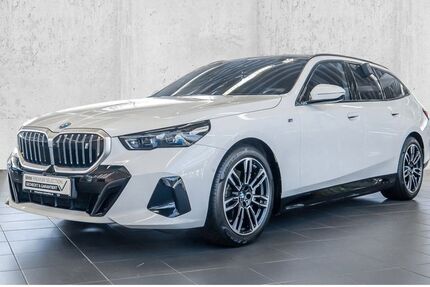 BMW i5 24.193 km 58.495 &euro; Köln-West 50858