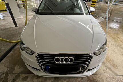 Audi A3 130.385 km 16.200 € Meckenheim 53340