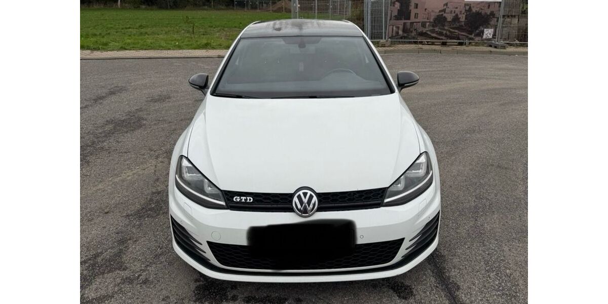 VW Golf 207.000 km 12.499 &euro; Remscheid 42897