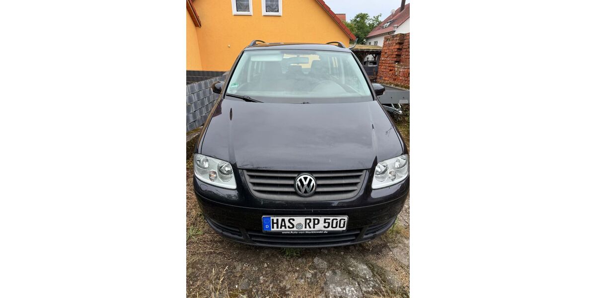 VW Touran 232.599 km 1.200 &euro; Knetzgau 97478