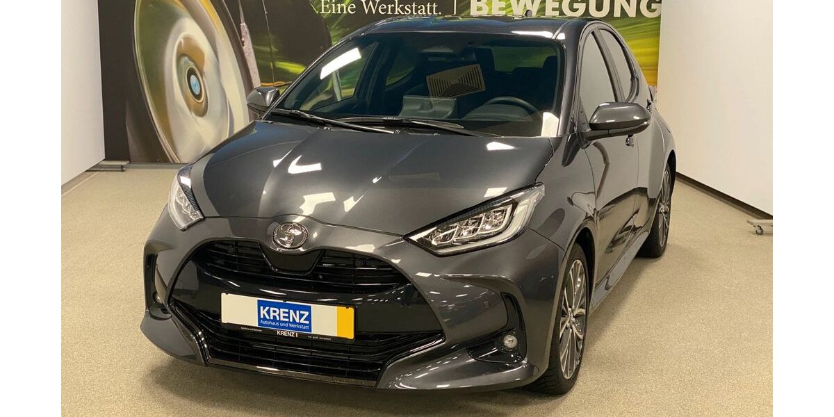 Toyota Yaris 4.361 km 25.990 &euro; Paderborn 33100