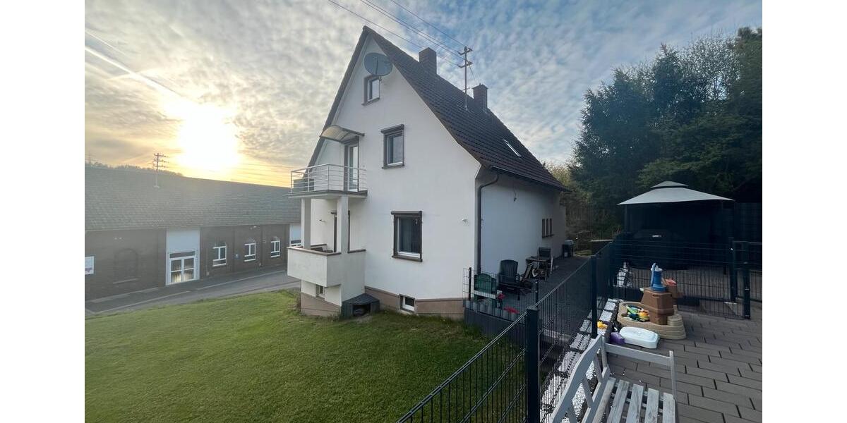 Einfamilienhaus Siegen Eiserfeld - 4 Zimmer, 126 m&sup2;, 380.000&euro; | Angebot:26891236
