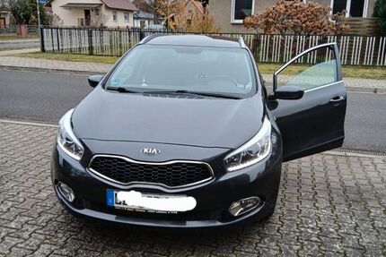 Kia ceed Sportswagon 198.000 km 6.799 &euro; Lübben 15907