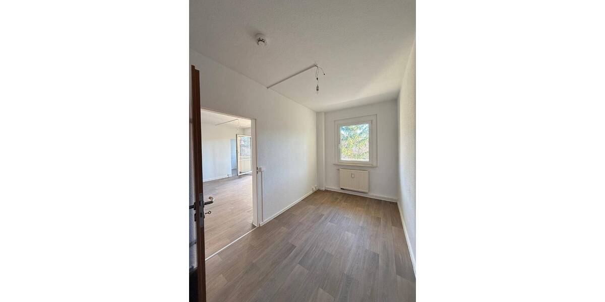 Etagenwohnung Wilkau-Haßlau Haßlau - 4 Zimmer, 80 m&sup2;, 510&euro; | Angebot:26863602