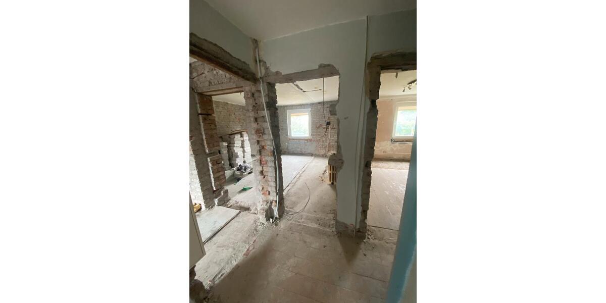 Doppelhaushälfte Weißenfels - 7 Zimmer, 120 m&sup2;, 125.000&euro; | Angebot:26982561