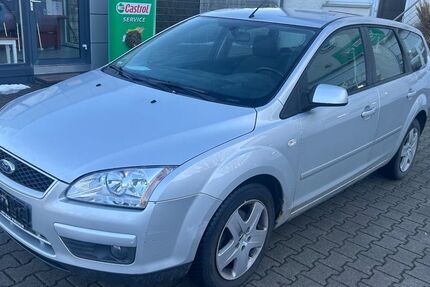 Ford Focus 121.806 km 800 &euro; Burgau 89331