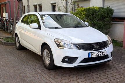 Kia ceed Sportswagon 119.000 km 4.500 &euro; Heidelberg 69115