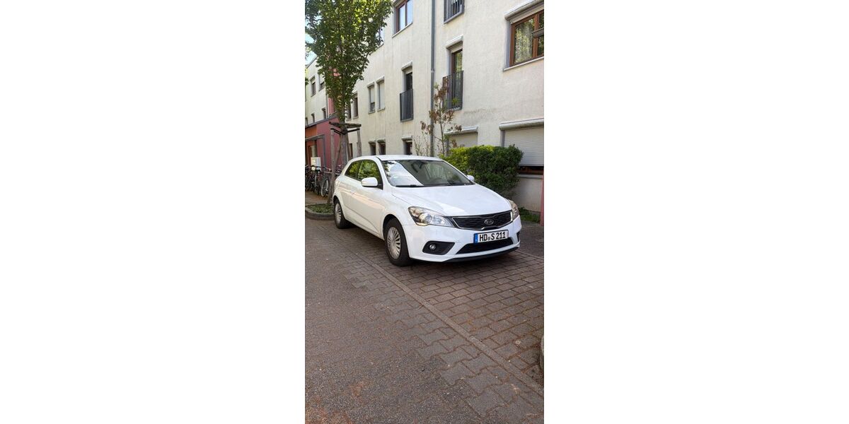 Kia ceed Sportswagon 119.000 km 4.500 &euro; Heidelberg 69115