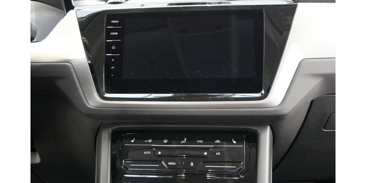 VW Touran TSI Comfortline 7-SITZ+NAVI+STANDHEIZUNG 16.192 km 30.700 &euro; Hagenow 19230