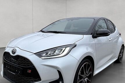 Toyota Yaris 28.633 km 23.950 &euro; Karlsruhe 76227