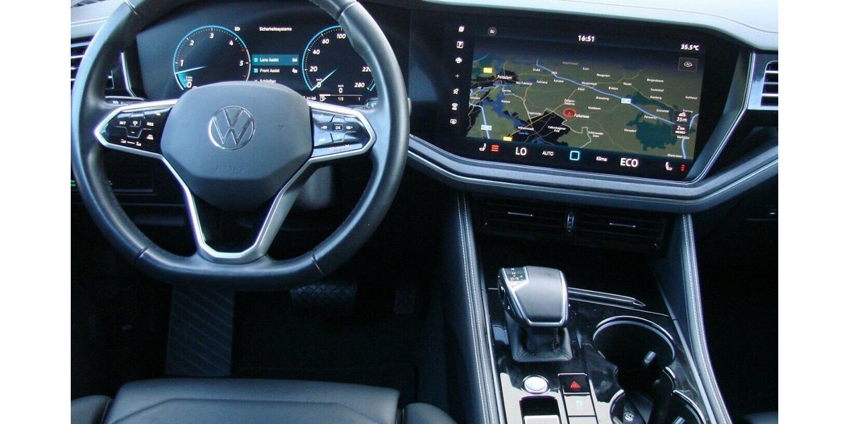VW Touareg 3.0TDi Black Style 4M ACC LED AHK Luftfede 34.980 km 49.980 &euro; Falkensee 14612