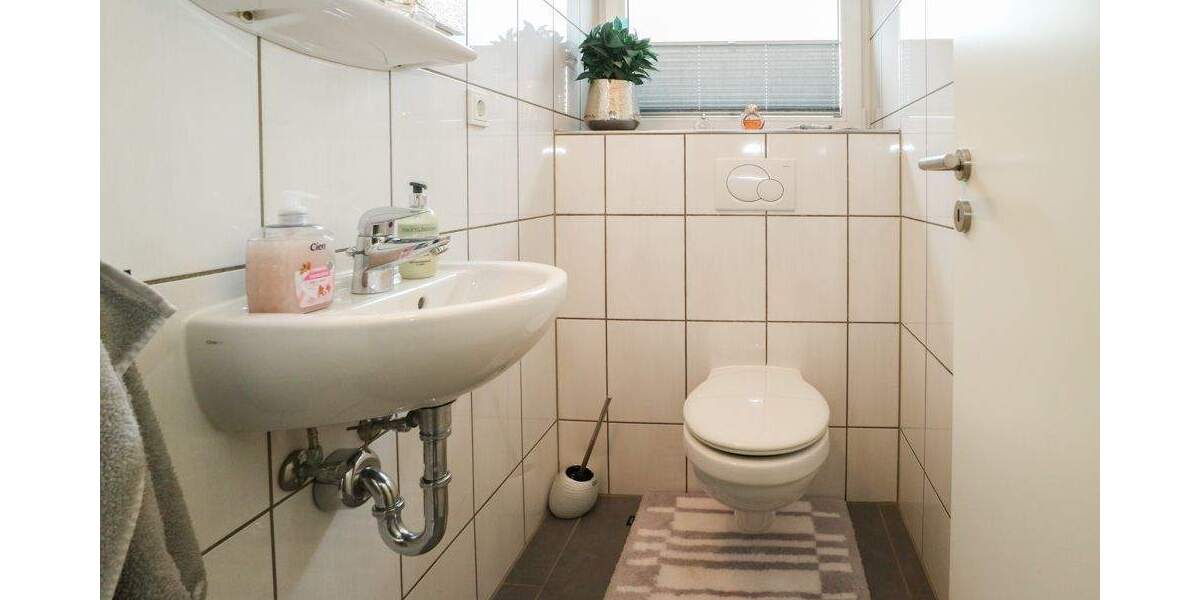 Mehrfamilienhaus, Wohnhaus Neuss / Rosellerheide Rosellen - 8 Zimmer, 282 m&sup2;, 750.000&euro; | Angebot:24041600