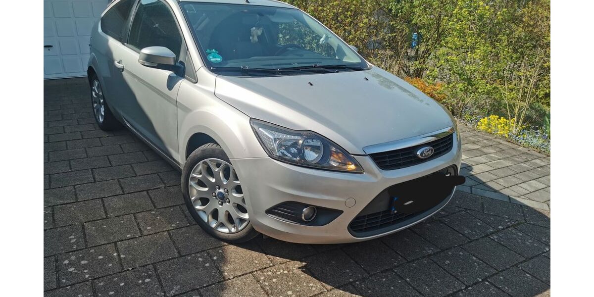 Ford Focus 180.000 km 2.300 &euro; ERFTSTADT 50374