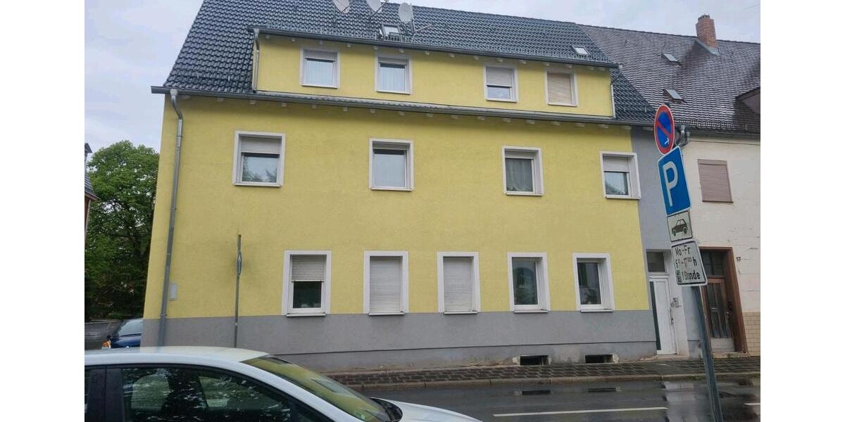 Etagenwohnung Zirndorf - 6 Zimmer, 145 m&sup2;, 270.000&euro; | Angebot:27077343