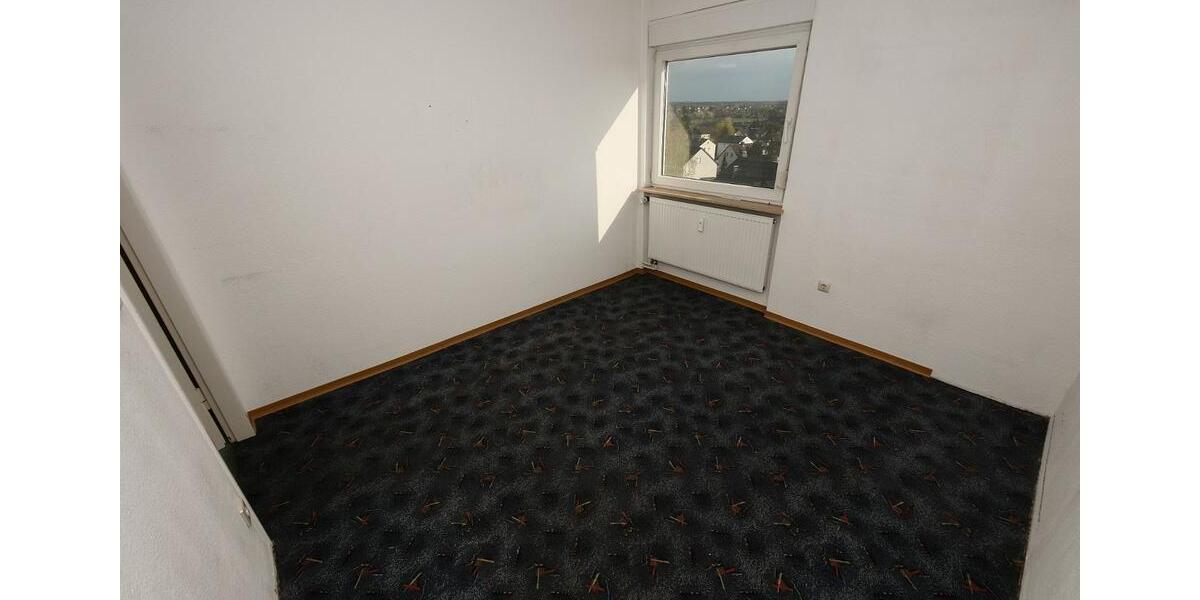 Etagenwohnung Maintal - 4 Zimmer, 87 m&sup2;, 210.000&euro; | Angebot:26061125