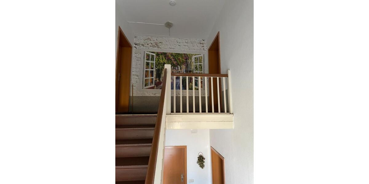 Dachgeschoßwohnung Elsteraue - 4 Zimmer, 85 m&sup2;, 470&euro; | Angebot:25960420