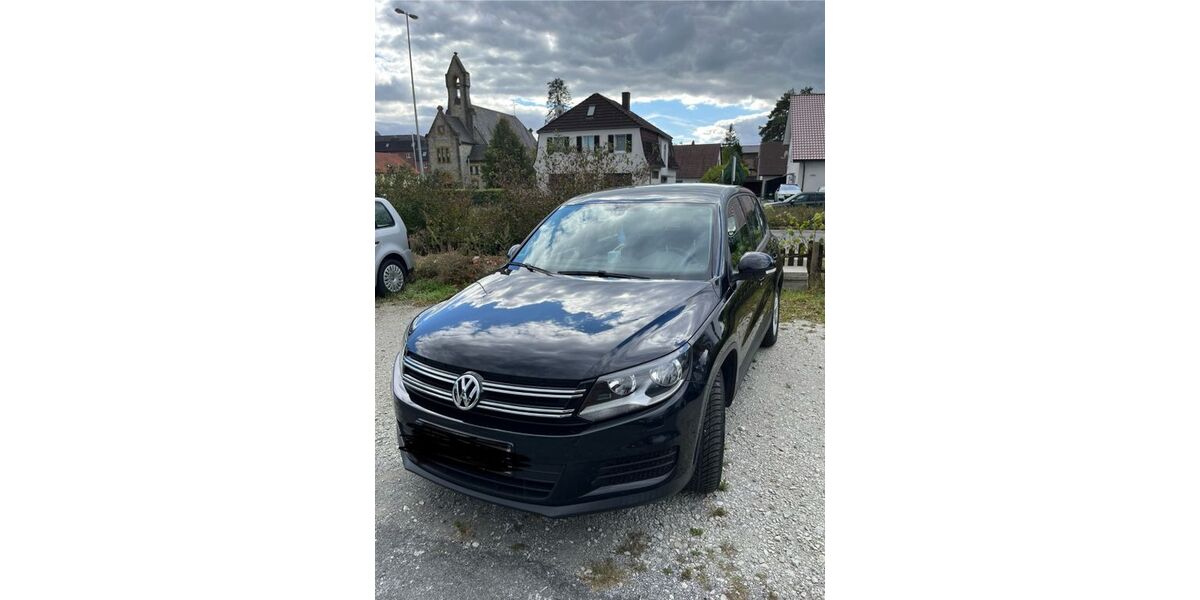 VW Tiguan 105.000 km 10.400 &euro; Bielefeld 33689