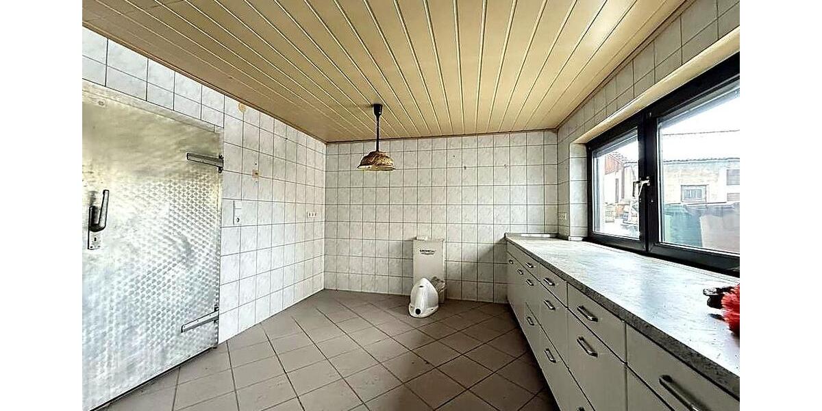 Einfamilienhaus Scheßlitz - 8 Zimmer, 315 m&sup2;, 169.000&euro; | Angebot:26636938