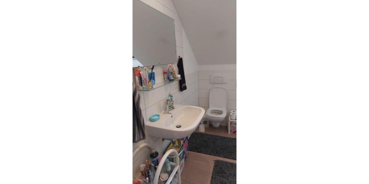 Etagenwohnung Werdau - 3 Zimmer, 70 m&sup2;, 390&euro; | Angebot:26411618