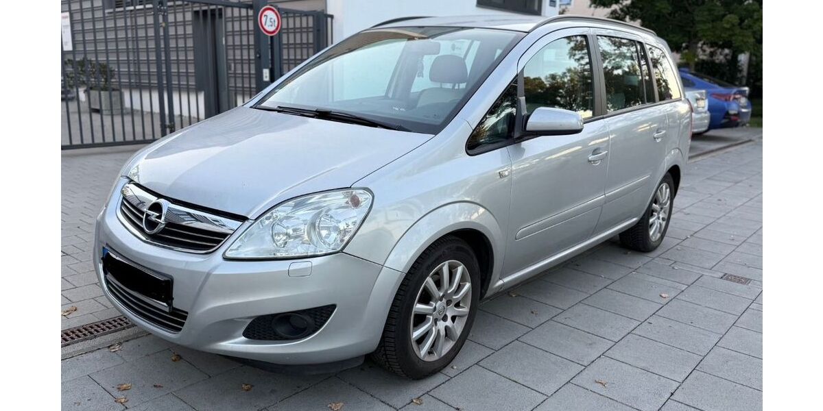 Opel Zafira 169.000 km 2.950 € München 81825