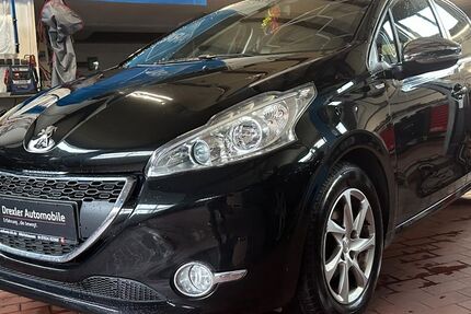 Peugeot 208 155.000 km 2.490 &euro; Hildrizhausen 71157