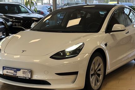 Tesla Model 3 54.919 km 26.900 &euro; Hennef 53773
