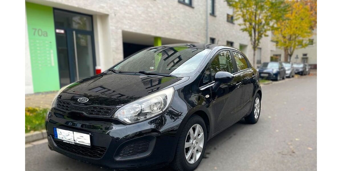 Kia Rio 59.950 km 7.150 &euro; Düsseldorf 40227