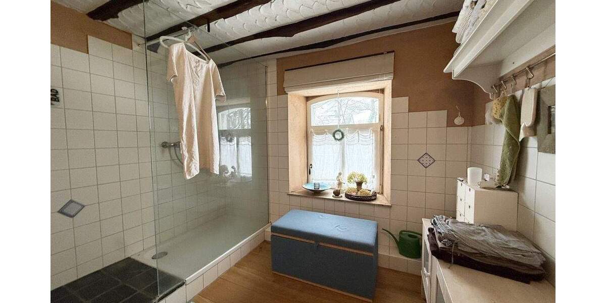 Mehrfamilienhaus, Wohnhaus Aachen / Hahn Hahn - 8 Zimmer, 328 m&sup2;, 890.000&euro; | Angebot:25801606