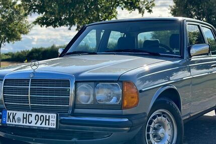 Mercedes-Benz 250 182.000 km 14.750 &euro; Willich 47877